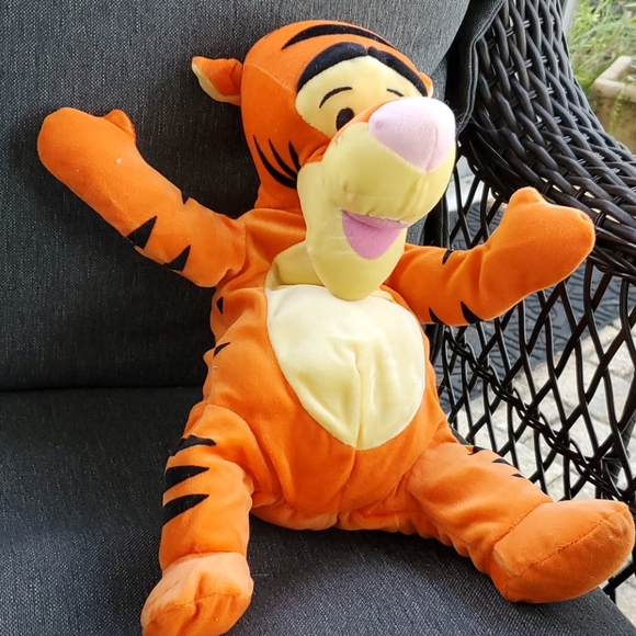 Fisher Price Disney Soft 'n Silly Tigger Plush from Winnie the Pooh - Picture 1 of 6